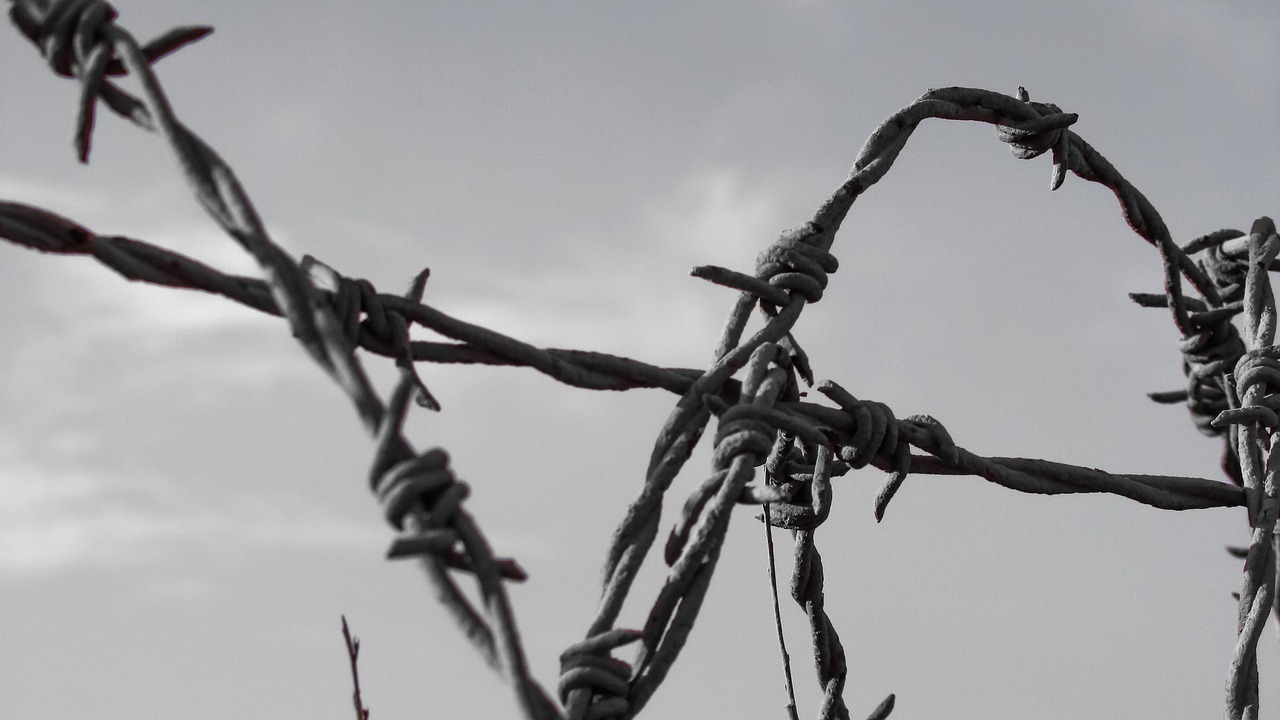 entdecken sie die bedeutung von grenzen (boundaries) und wie sie ihnen helfen können, gesunde beziehungen zu führen, selbstfürsorge zu üben und ihr wohlbefinden zu stärken. tipps und strategien zum setzen von persönlichen grenzen.